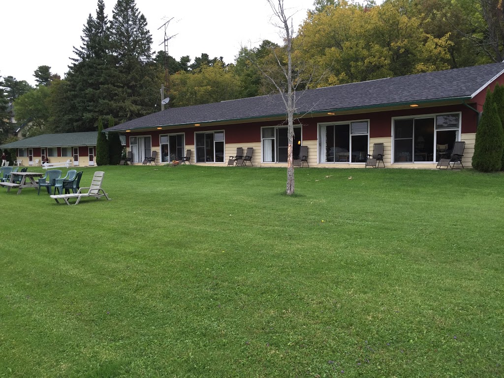 Hotel Kenney | Rideau Lakes, ON K0G 1E0, Canada | Phone: (613) 359-5500