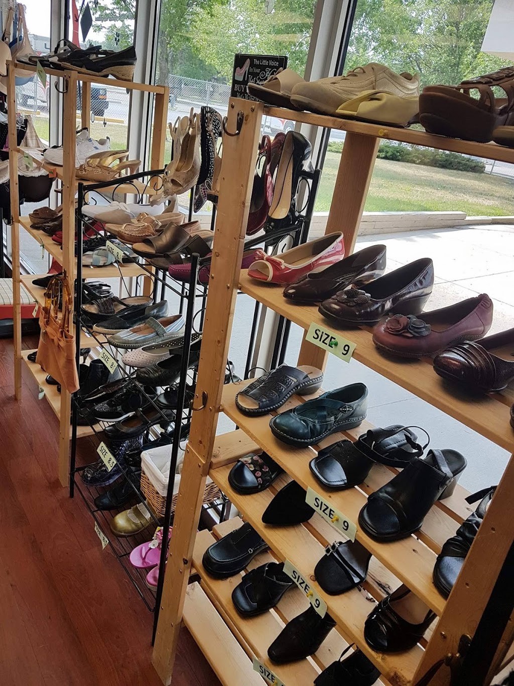 Extraordinary Woman Plus Size Consignment | 192 University Park Drive, Regina, SK S4V 1A3, Canada | Phone: (306) 569-2519