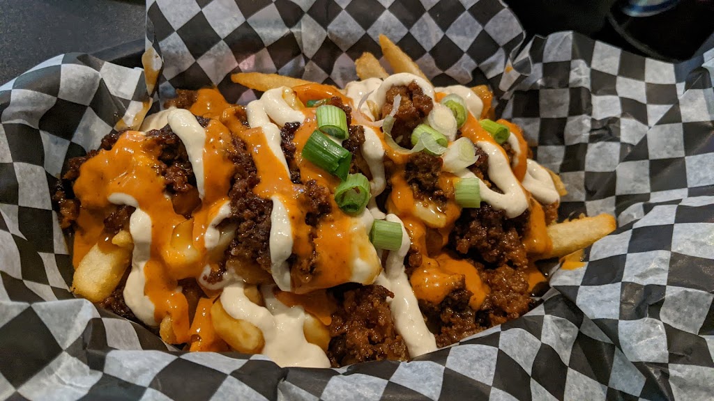 4th Line Pub & Grill | 3025 Ness Ave, Winnipeg, MB R2Y 2J2, Canada | Phone: (204) 896-9815