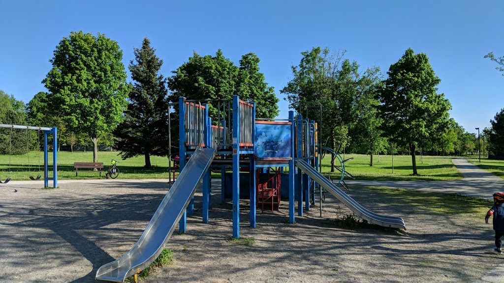 Sandown Park | 50 Natal Ave, Toronto, ON M1N, Canada