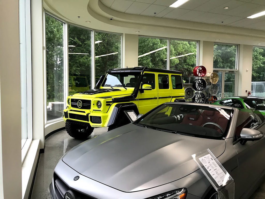 Lamborghini Montréal | 16710 Route Transcanadienne, Kirkland, QC H9H 4M7, Canada | Phone: (877) 901-9762