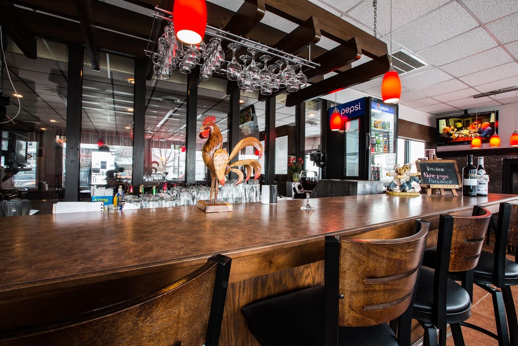 Restaurant La Place | 20 St Jacques S, Coaticook, QC J1A 2N7, Canada | Phone: (819) 849-6123