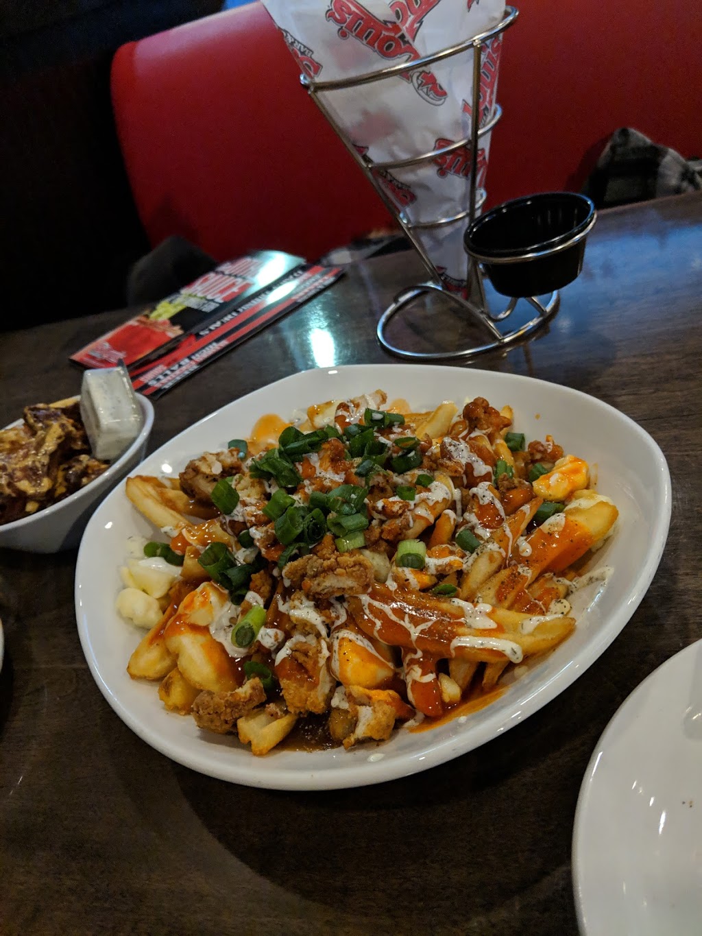 St. Louis Bar & Grill | 1415 Huron Rd, Kitchener, ON N1R 0L3, Canada | Phone: (519) 579-9464