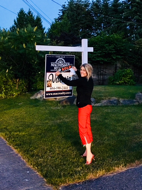 Valerie Berg Real Estate | 2429 152 St #100, Surrey, BC V4P 1N4, Canada | Phone: (604) 318-1188