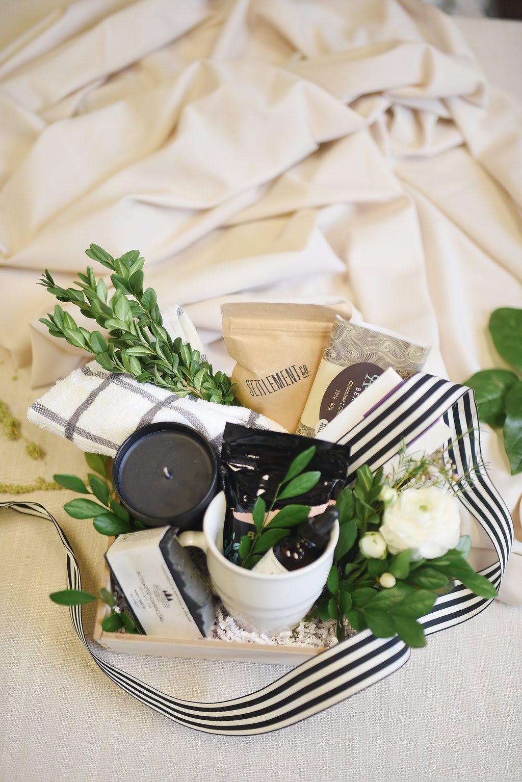 Harp & Fin | 722 Belmont Ave W, Kitchener, ON N2M 1P2, Canada | Phone: (519) 743-3531