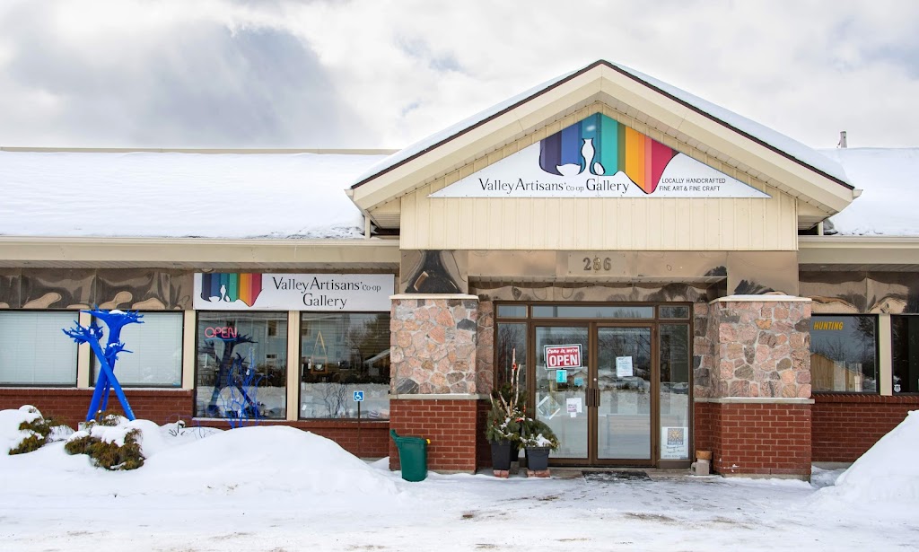 Valley Artisans Co-op | 33373 ON-17, Deep River, ON K0J 1P0, Canada | Phone: (613) 584-4483