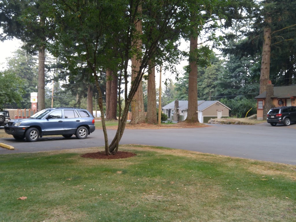 Malahat Bungalows Motel | 300 Trans-Canada Hwy, Malahat, BC V0R 2L0, Canada | Phone: (250) 478-3011