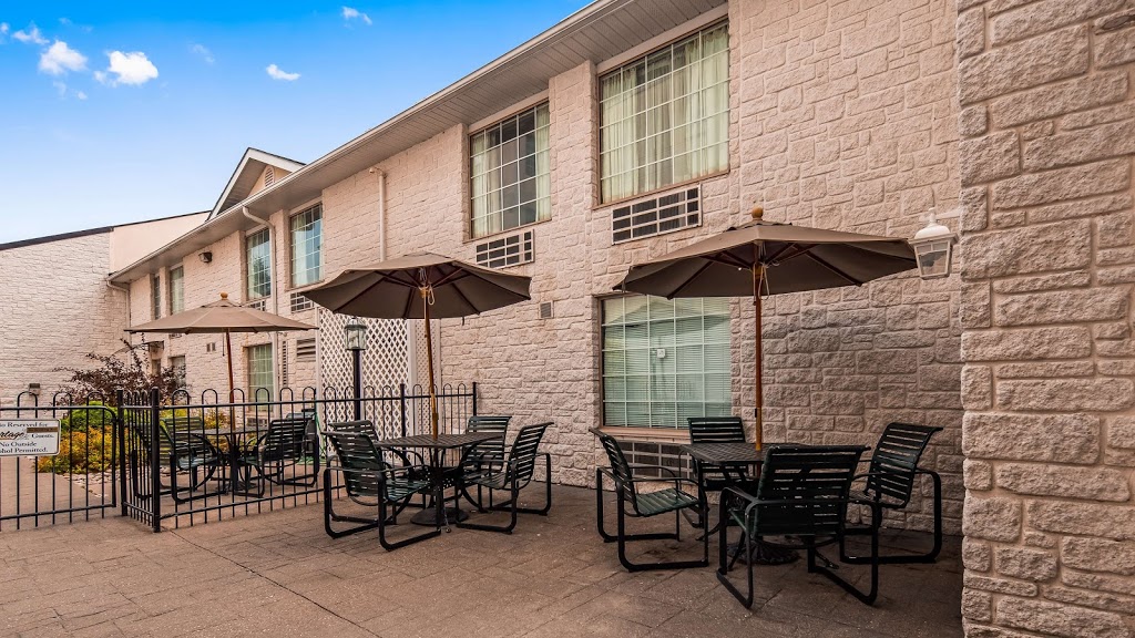 Best Western Plus Orillia Hotel | 440 Couchiching Point Rd, Orillia, ON L3V 6P8, Canada | Phone: (705) 325-6505
