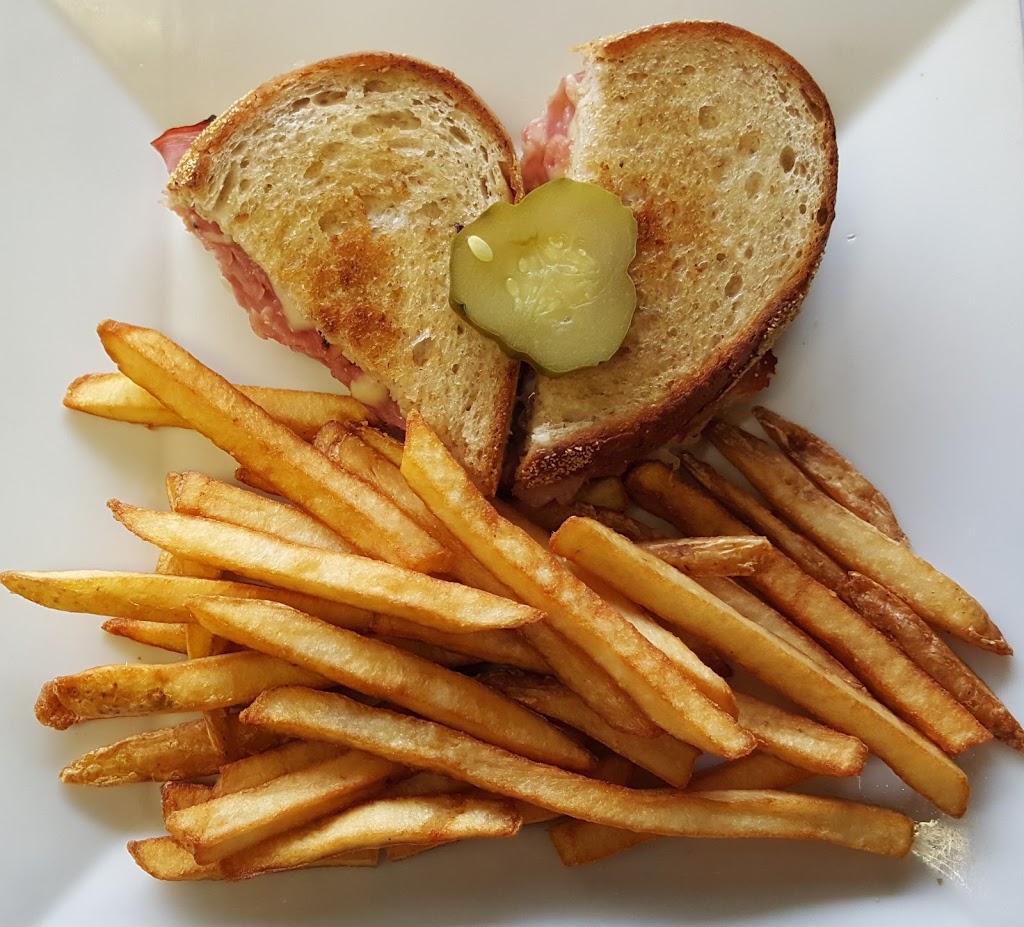 Sicamous Husky House Restaurant | 1340 Trans-Canada Hwy, Sicamous, BC V0E 2V0, Canada | Phone: (250) 836-4413