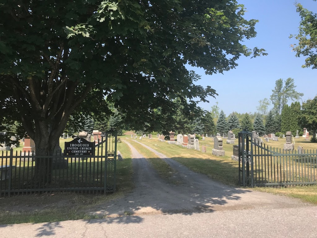 Iroquois Point Cemetery | South Dundas, ON K0E 1K0, Canada
