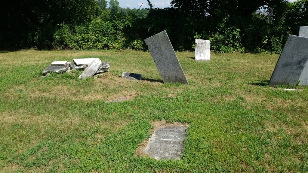 Cimetière Douglass | QC-221, Napierville, QC J0J 1L0, Canada