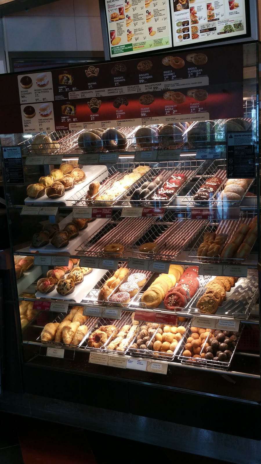 Tim Hortons | 800 King Edward Ave 1st Floor, Ottawa, ON K1N 6N5, Canada | Phone: (613) 562-5800