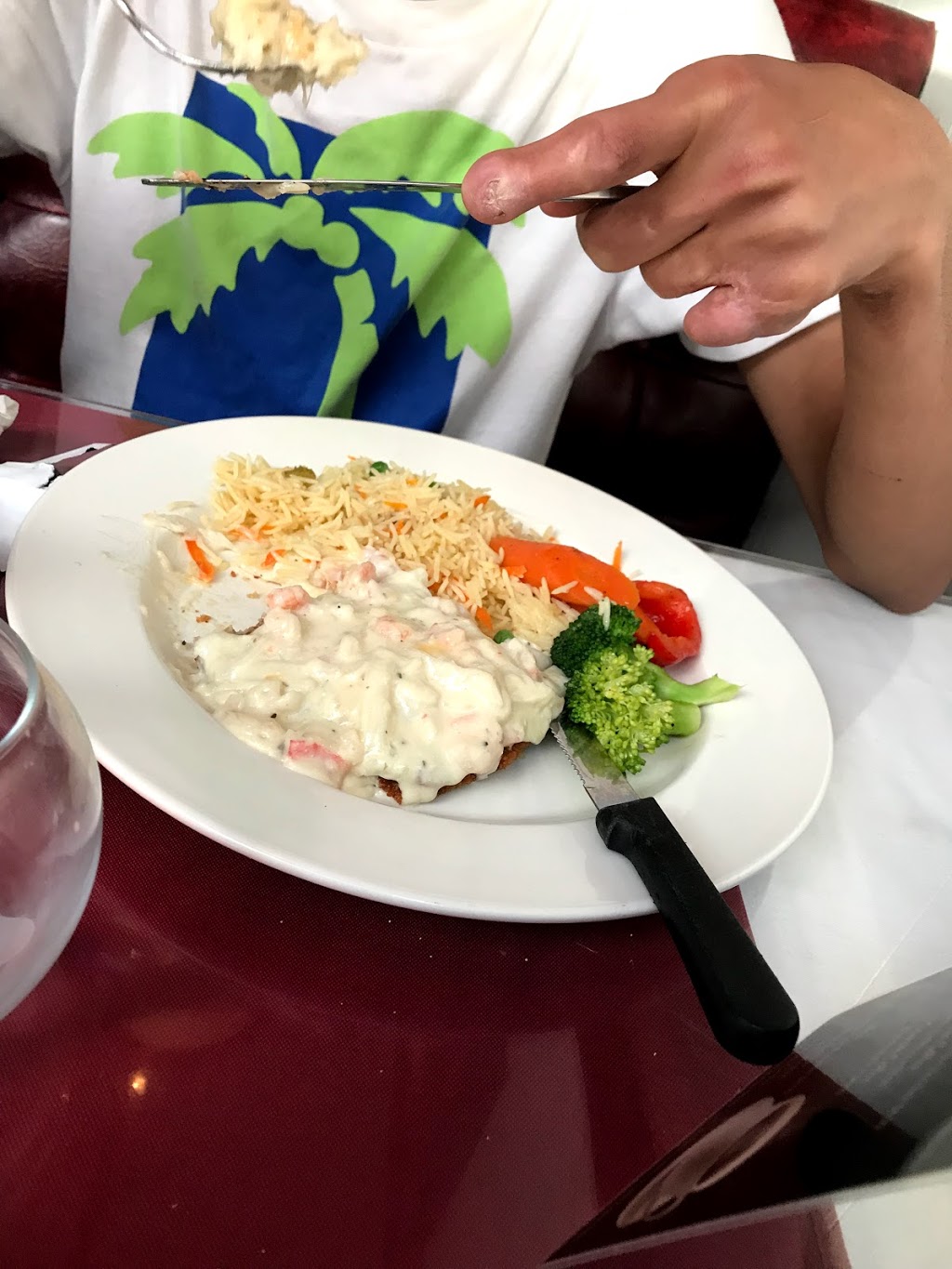 Red Rose Restaurant in Surrey | 6914 King George Blvd, Surrey, BC V3W 4Z9, Canada | Phone: (604) 591-8850