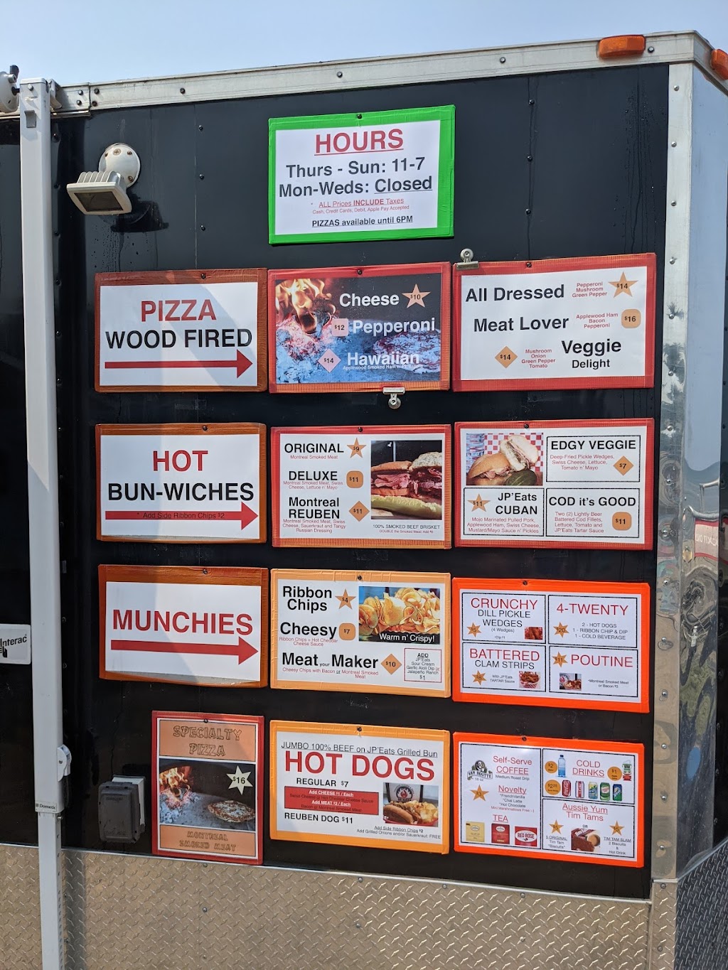 JPEats Firehouse Kitchen & Grill Ltd | 105 Island Hwy E, Parksville, BC V9P 0B1, Canada | Phone: (250) 466-9277