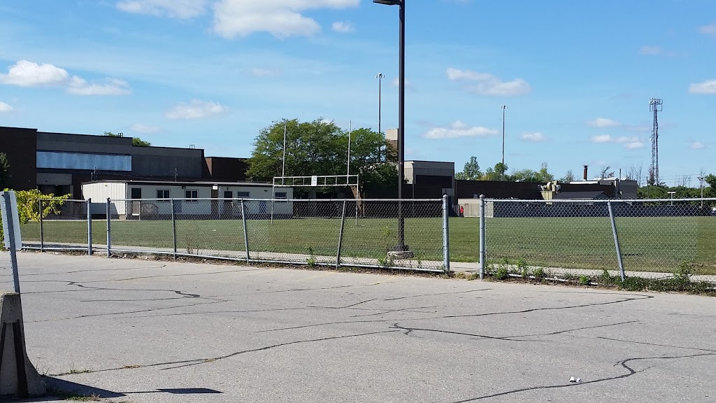College Heights Secondary School | 371 College Ave W, Guelph, ON N1G 1T3, Canada | Phone: (519) 821-4510