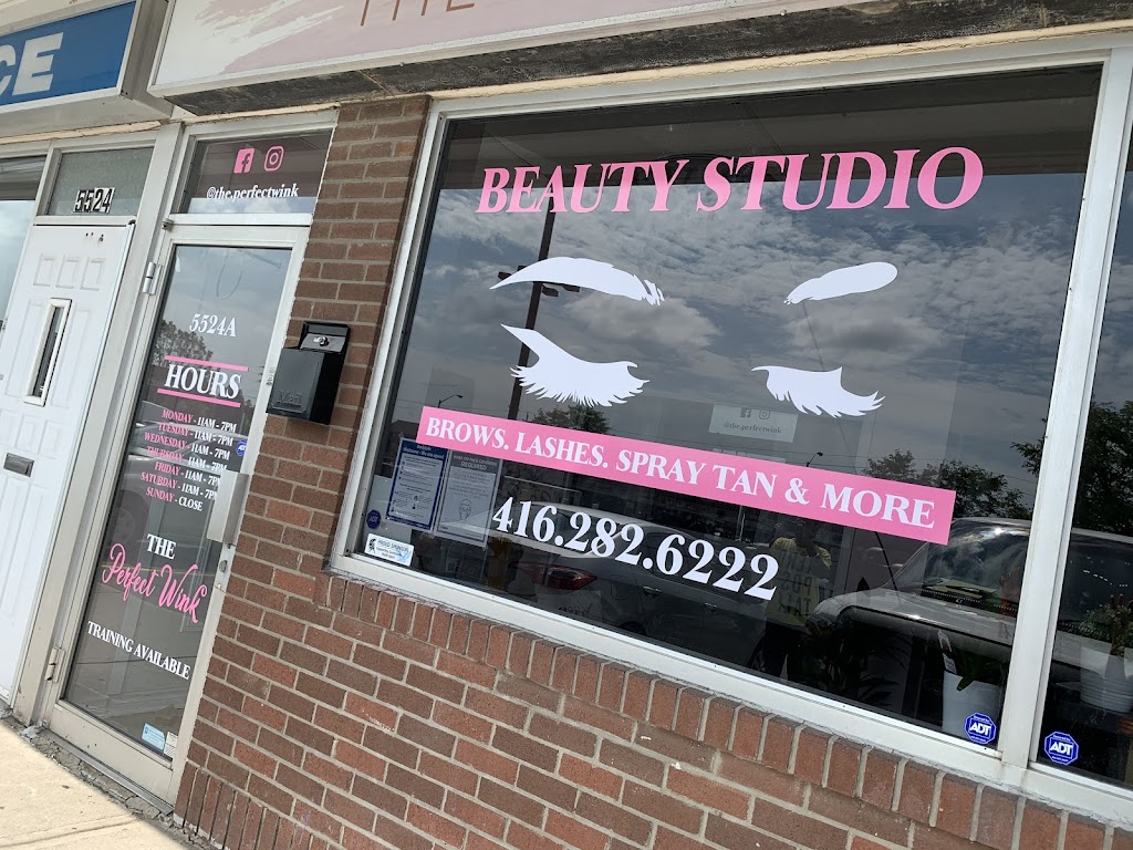 The Perfect Wink | 5524A Lawrence Ave E, Scarborough, ON M1C 3B2, Canada | Phone: (416) 282-6222