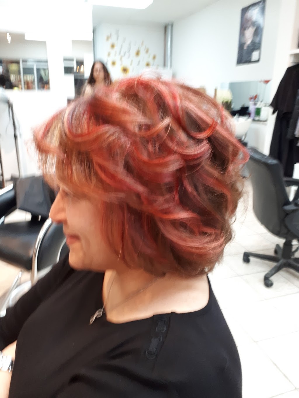 Zara Coiffure Elle Et Lui | 4423 4423 Bd Samson, Laval, QC H7W 2G8, Canada | Phone: (450) 934-6911