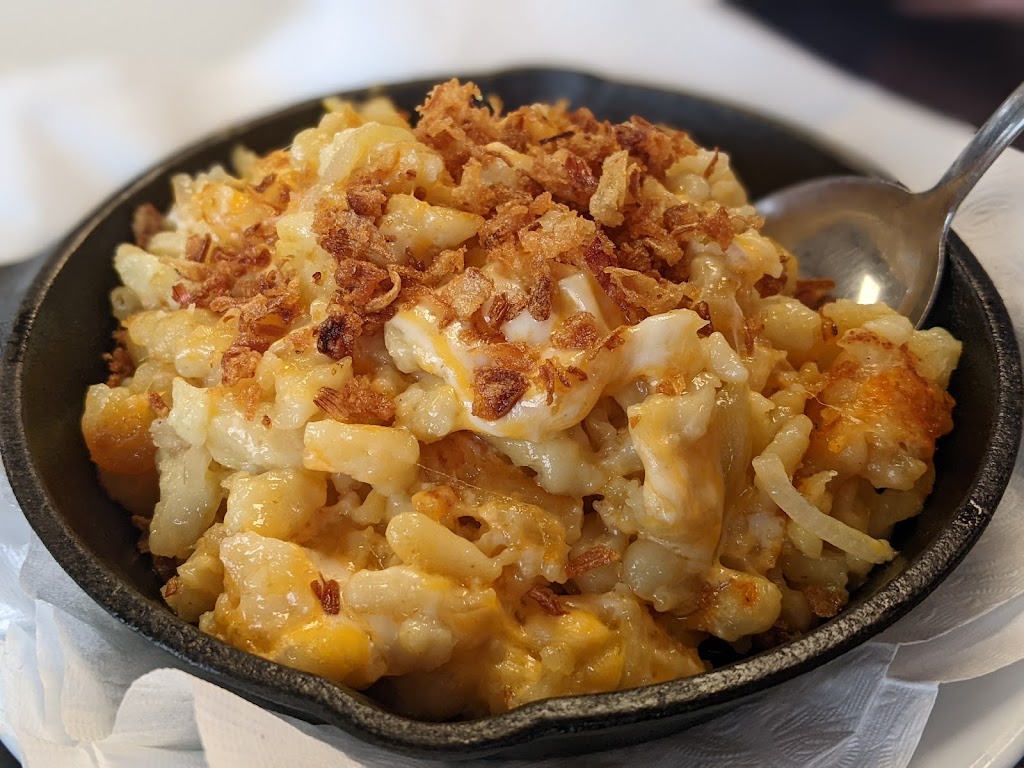 Sams Restaurant | 1883 Ness Ave, Winnipeg, MB R3J 0Y8, Canada | Phone: (204) 421-0099