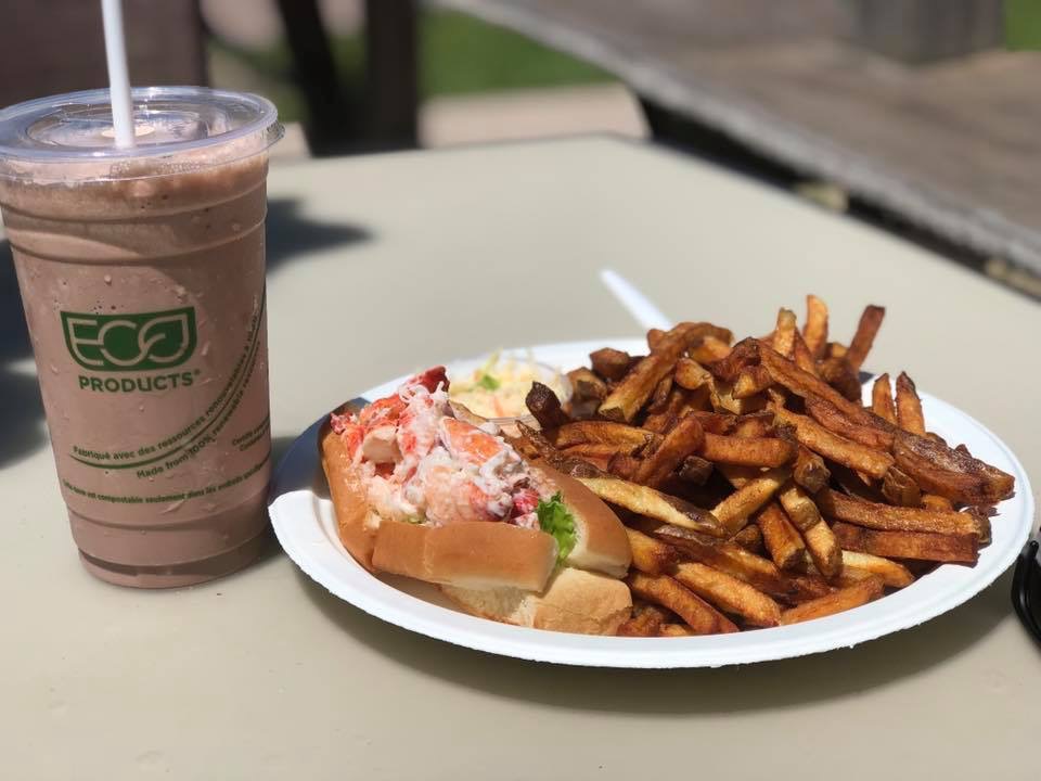 Village Square Takeout | 1 Woodlawn Rd, Dorchester, NB E4K 3A6, Canada | Phone: (506) 379-9003