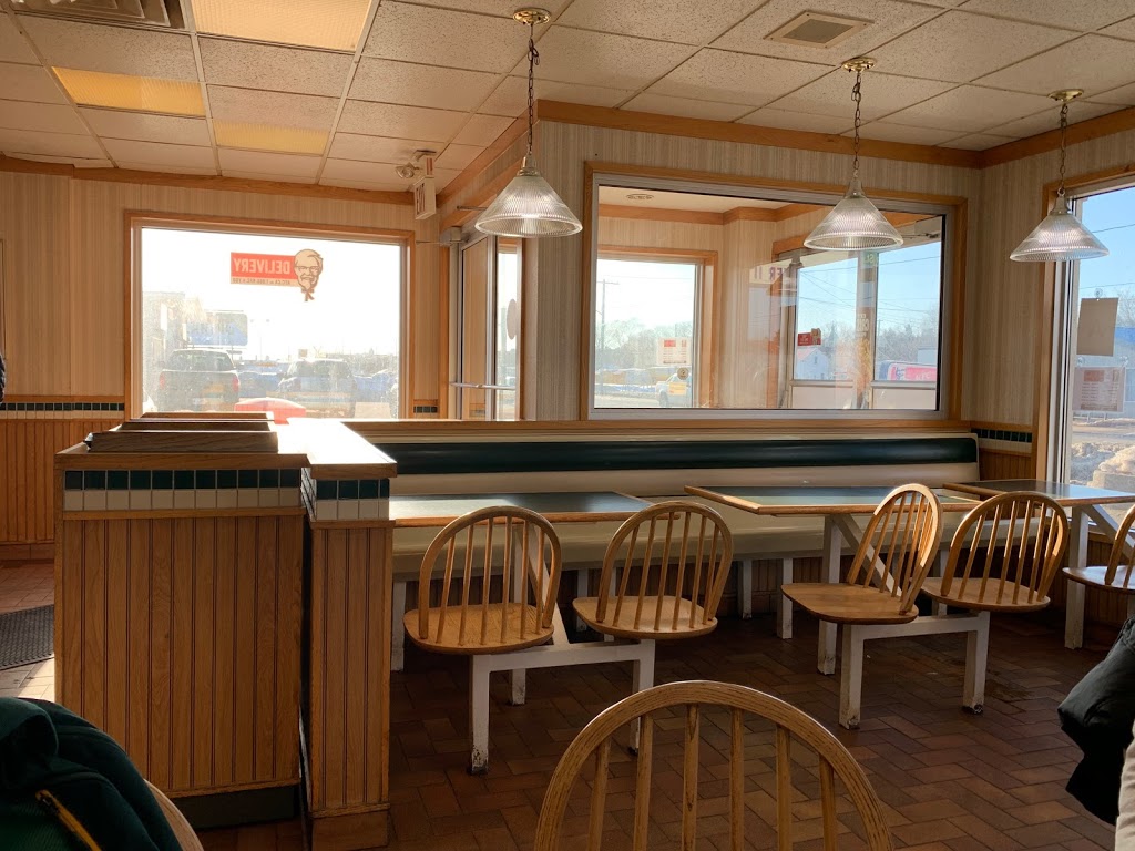 KFC | 319 Cumberland St N, Thunder Bay, ON P7A 4N9, Canada | Phone: (807) 344-9145