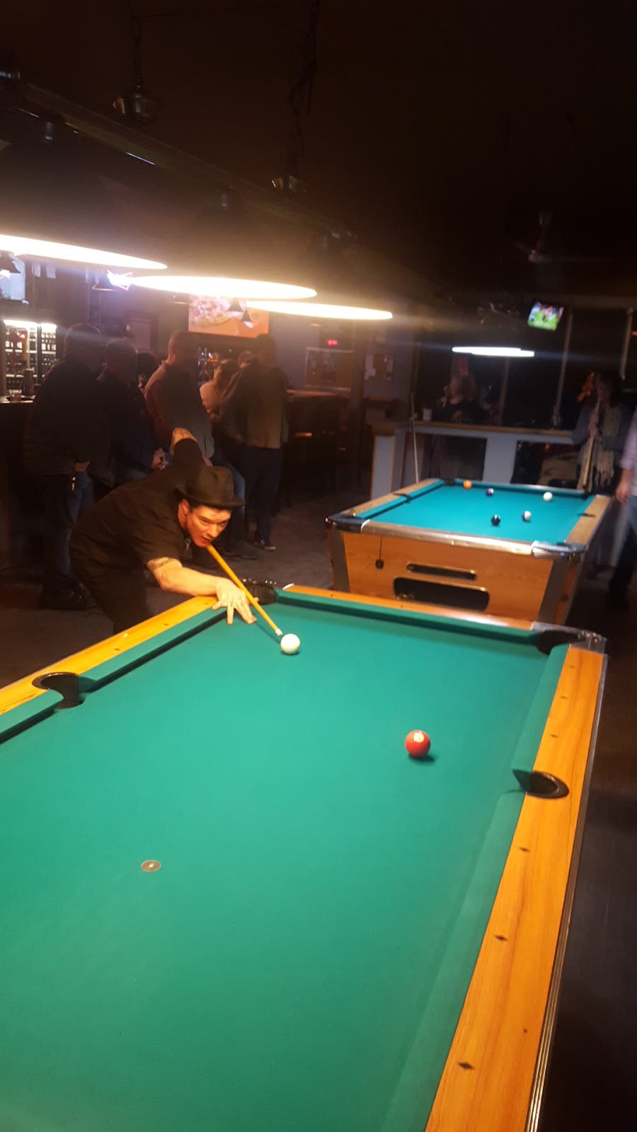 Ollees Bar & Eatery | 146 Fifth Av, St Thomas, ON N5R 4E7, Canada | Phone: (519) 633-8759
