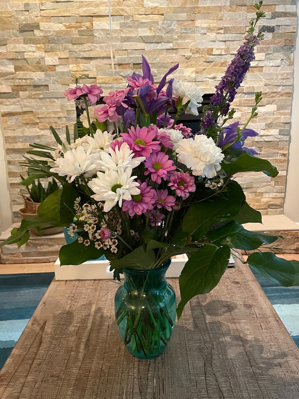 Maple Florist | 1276 Nestor St, Coquitlam, BC V3E 2A4, Canada | Phone: (604) 939-5200