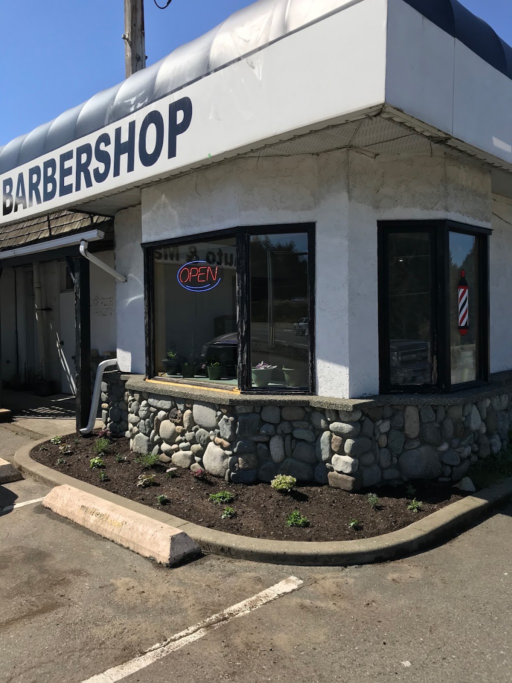 The Salty Scissor Barbershop | 3740 Trans-Canada Hwy #1, Cobble Hill, BC V0R 1L7, Canada | Phone: (236) 594-8581