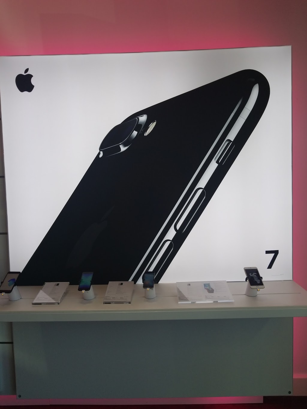 T-Mobile | 1863 Main St #113, Ferndale, WA 98248, USA | Phone: (360) 592-6000