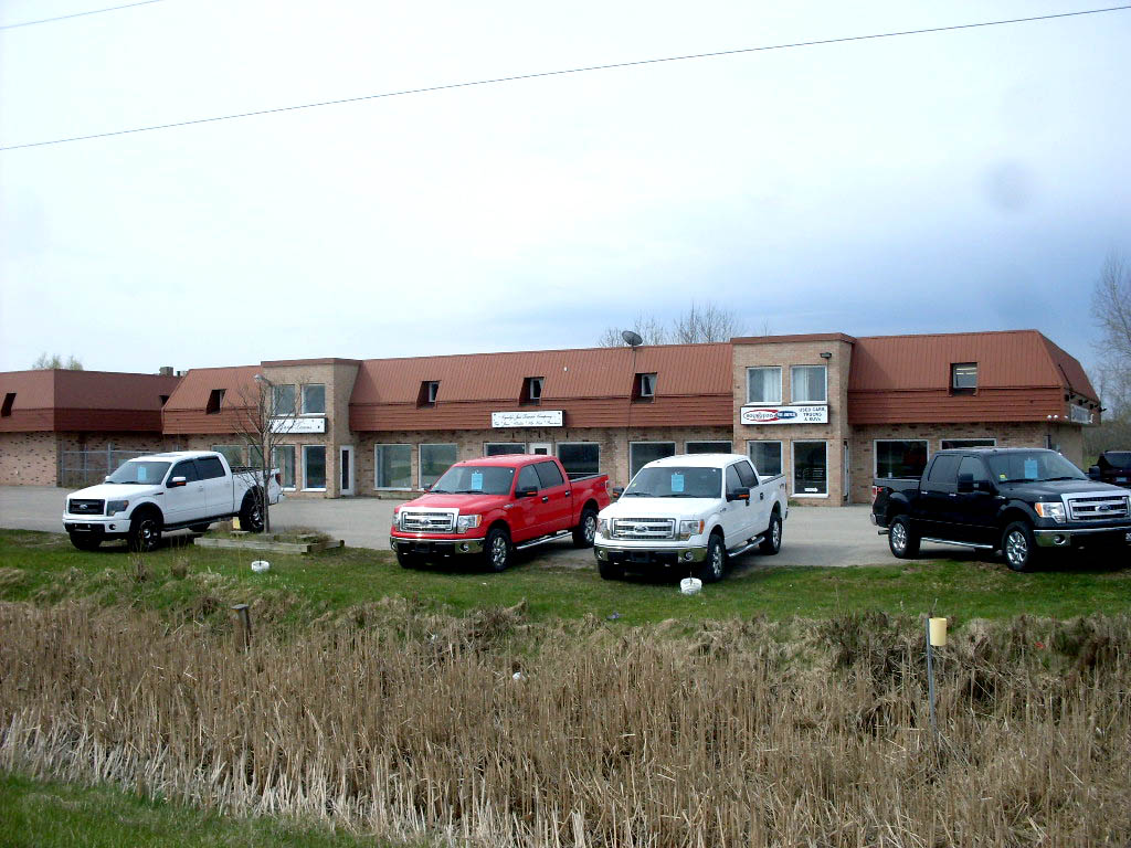 Bourgeois Elmvale | 120 Yonge St N #3, Elmvale, ON L0L 1P0, Canada | Phone: (705) 322-2278