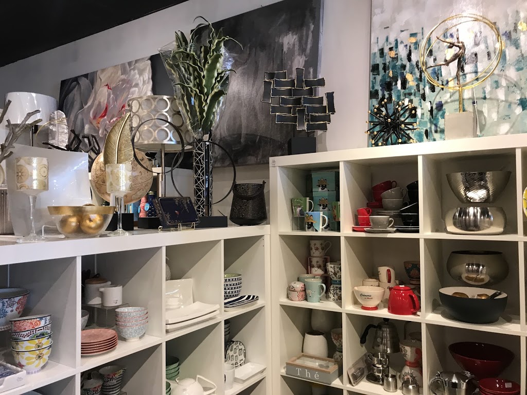 Laurence Alexandre | 1221 Rue Charles Albanel, Québec, QC G1X 4Y5, Canada | Phone: (418) 877-9914
