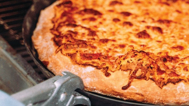 Crusty Crust | 406 Bd Adolphe-Chapleau, Bois-des-Filion, QC J6Z 1H7, Canada | Phone: (450) 621-3404