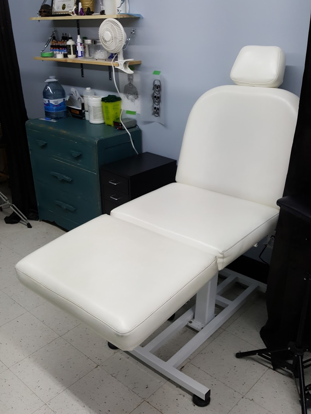 La Shop - Usine de beauté | 309 Rue Omeara, Thetford Mines, QC G6G 3A8, Canada | Phone: (418) 335-6969