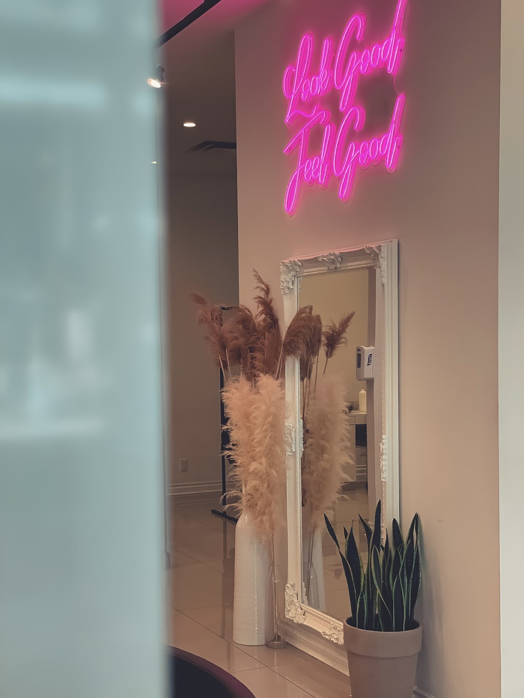 Mane Collective | 200 Marché Way unit 105, Ottawa, ON K1S 5J3, Canada | Phone: (613) 680-5522