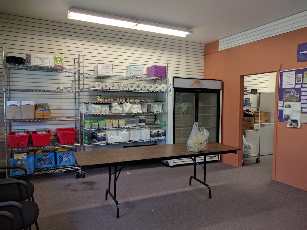 Six Nations Community Food Bank | 20 Cao Ln, Ohsweken, ON N0A 1M0, Canada | Phone: (519) 771-0025