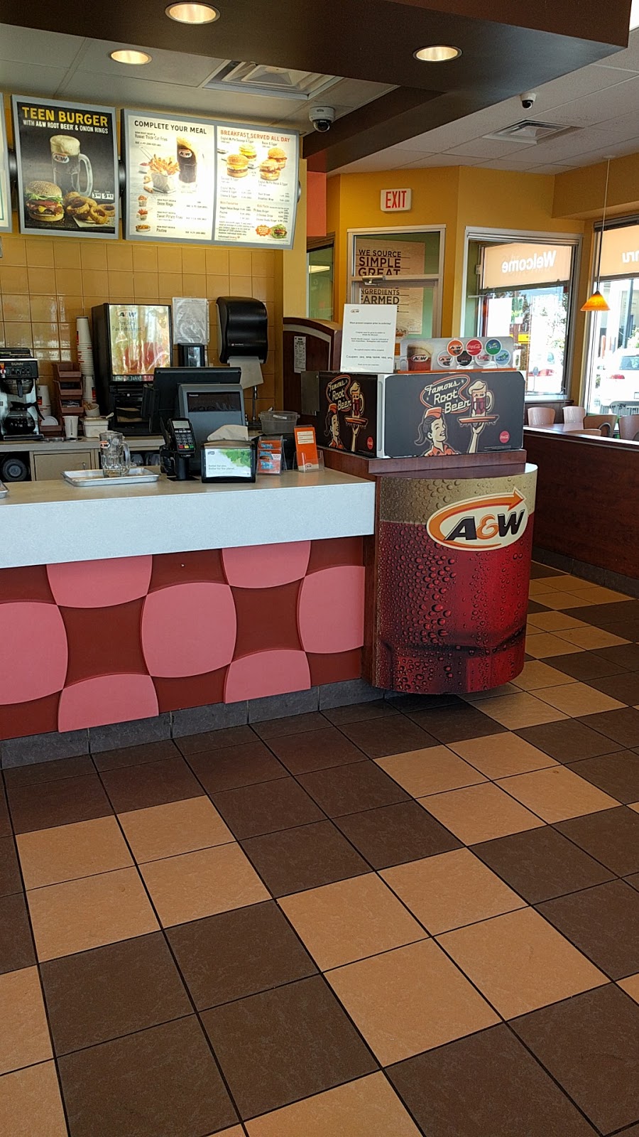 A&W Canada | 2303 King George Blvd, Surrey, BC V4A 5A4, Canada | Phone: (604) 538-8807