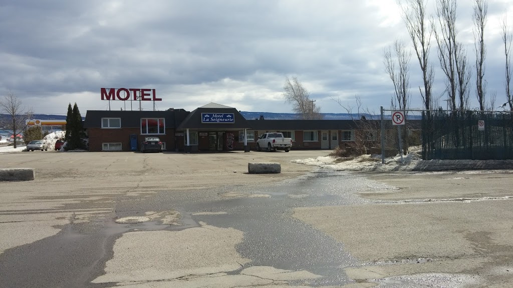 Motel La Seigneurie | 708 Route de lÉglise, Saint-Jean-Port-Joli, QC G0R 3G0, Canada | Phone: (418) 598-3351