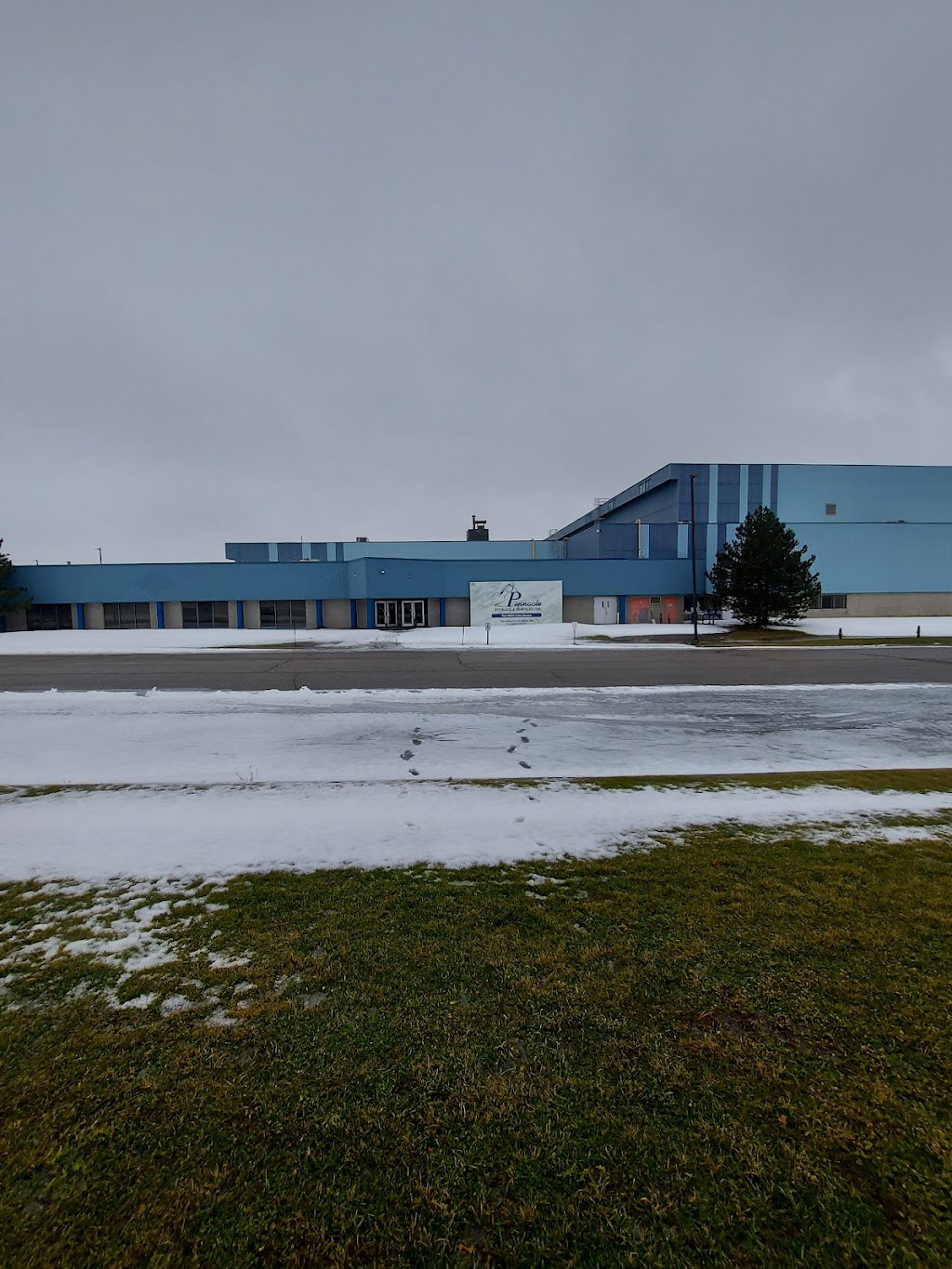 Pinnacle Storage and Services Ltd | 500 James St S, St. Marys, ON N0M, Canada | Phone: (519) 272-0004