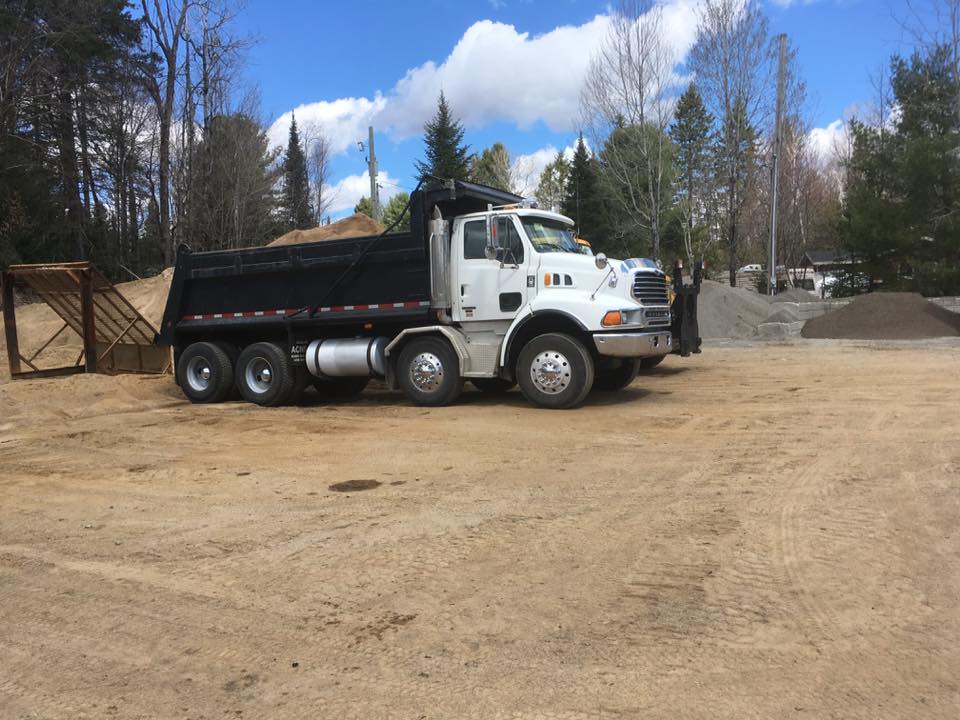 Équipements Carl Séguin | 1725 Route du N #327, Brownsburg, QC J8G 1E2, Canada | Phone: (450) 512-5275