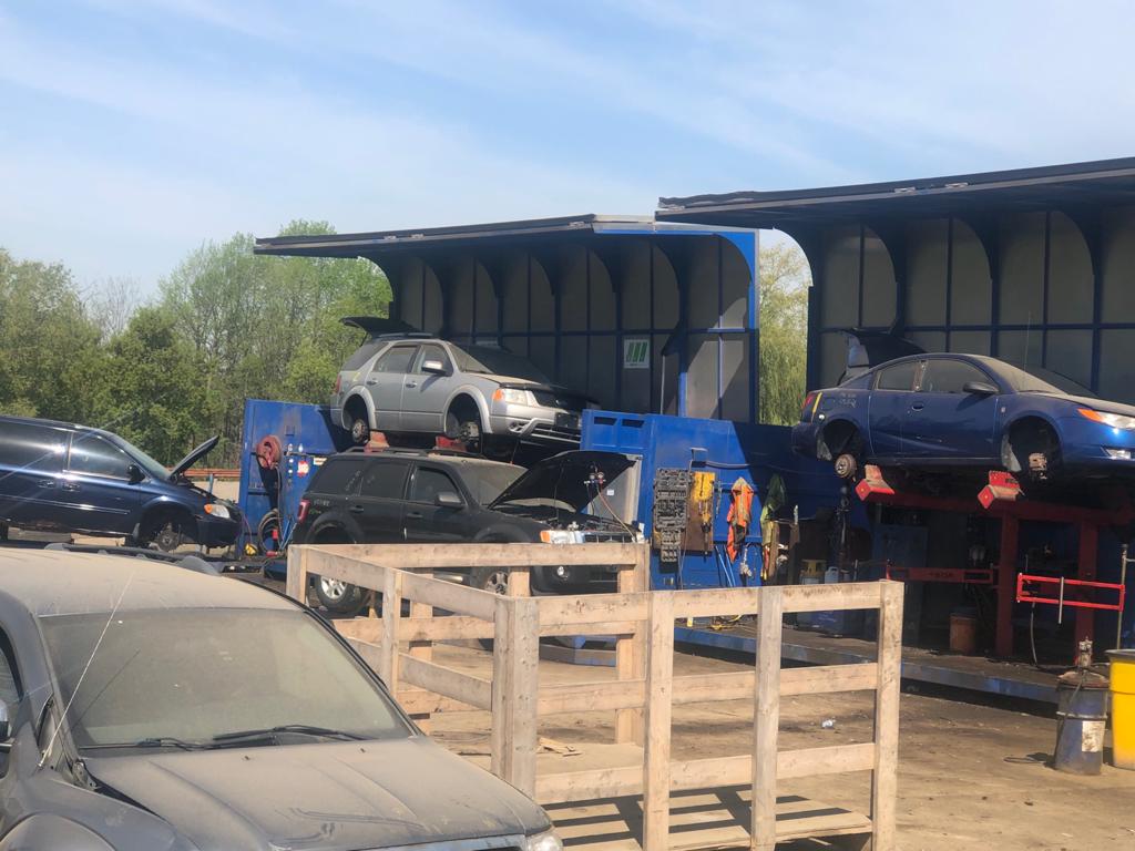 Towing and Scrap Car Removal Vaughan | 19 Asner Ave, Maple, ON L5A 0W6, Canada | Phone: (647) 957-8305