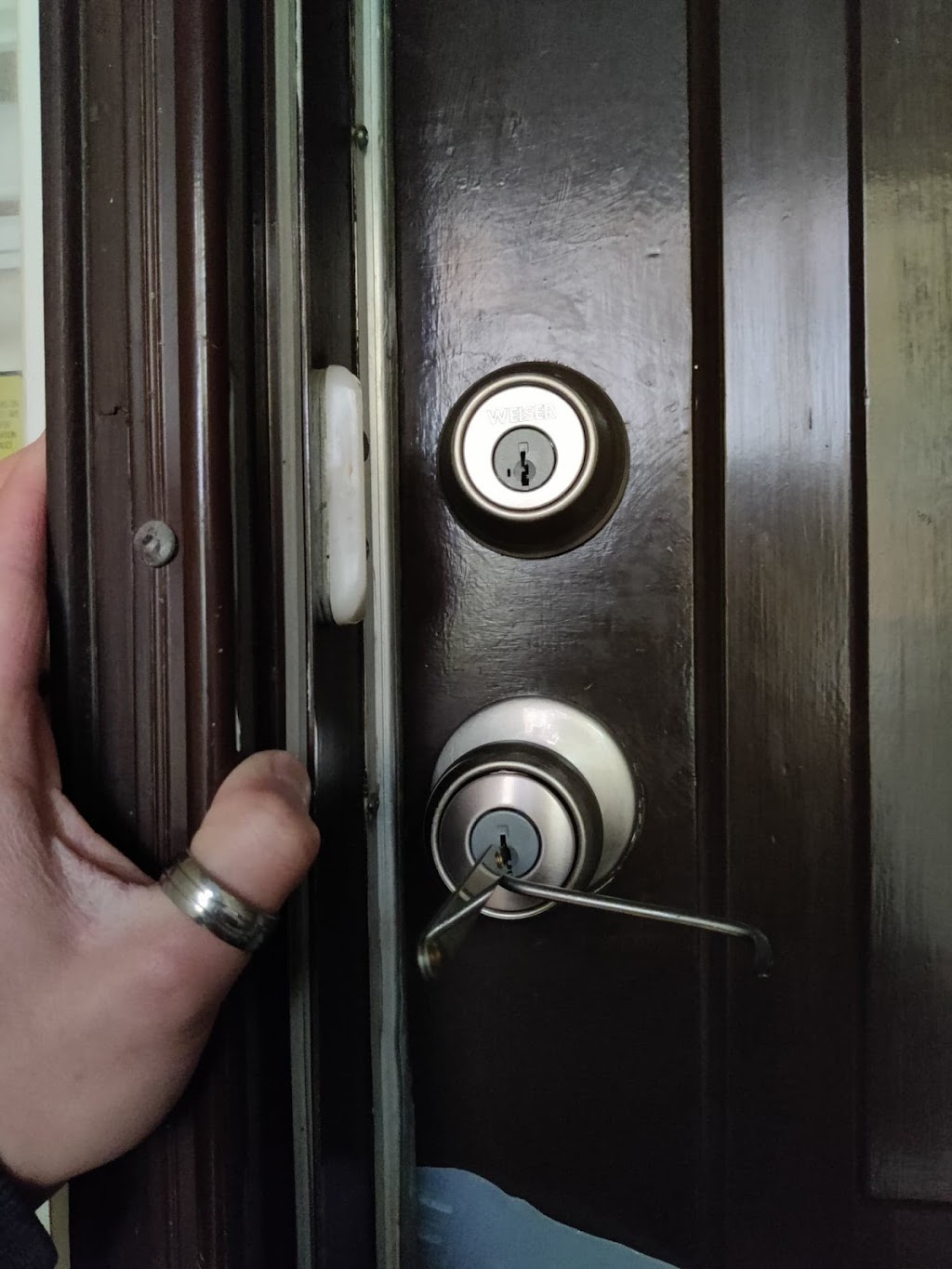 Luu Emergency Locksmith | 189 Allen St E, Waterloo, ON N2J 1J9, Canada | Phone: (647) 703-6368