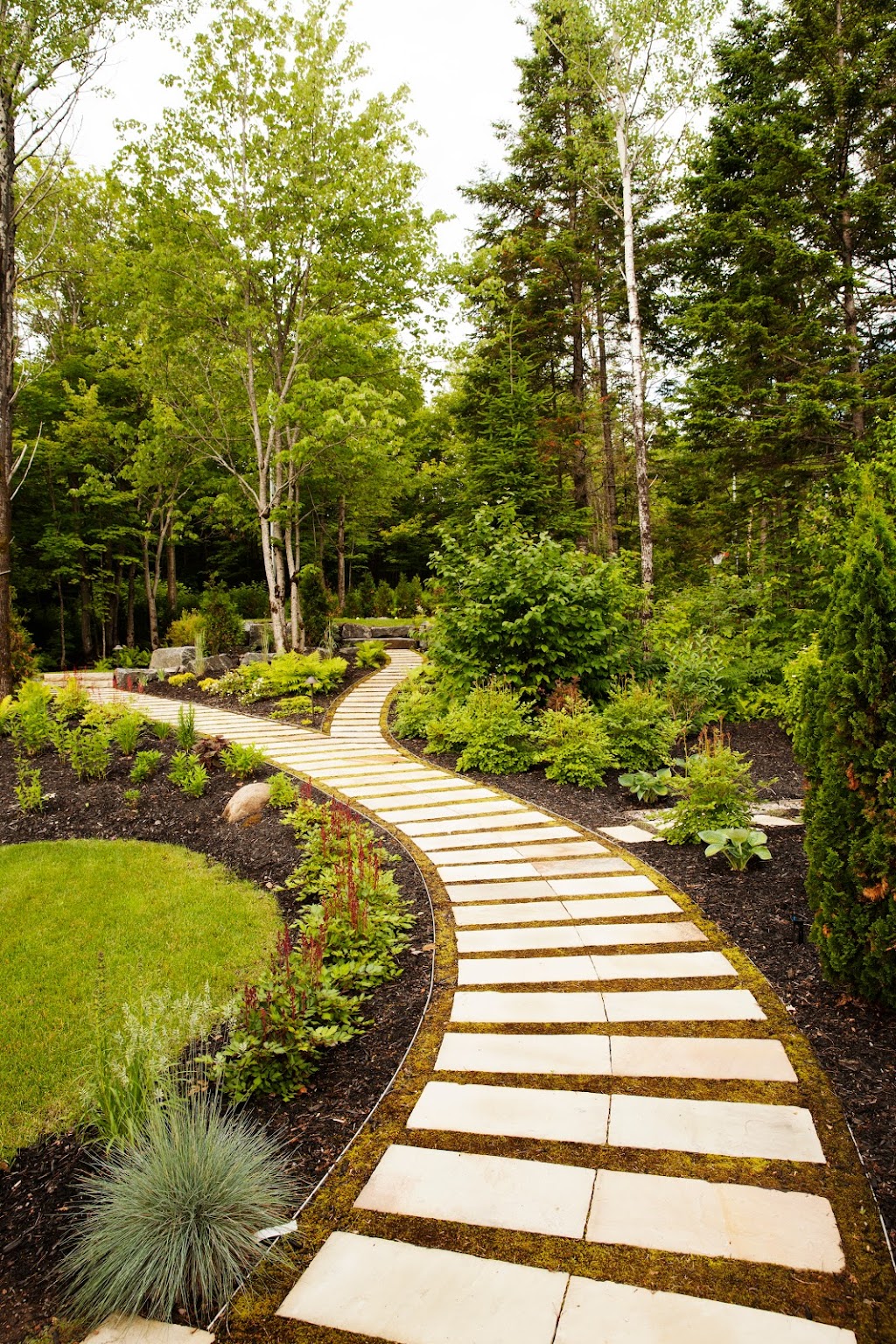 Candide Villeneuve Paysagiste inc. | 2170 Rue de Belleville, Québec, QC G2N 1B3, Canada | Phone: (418) 849-3405