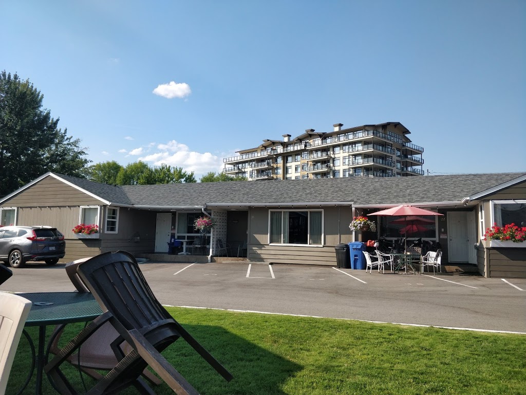 Valley Star Motel | 3455 Skaha Lake Rd, Penticton, BC V2A 6G6, Canada | Phone: (250) 492-7205