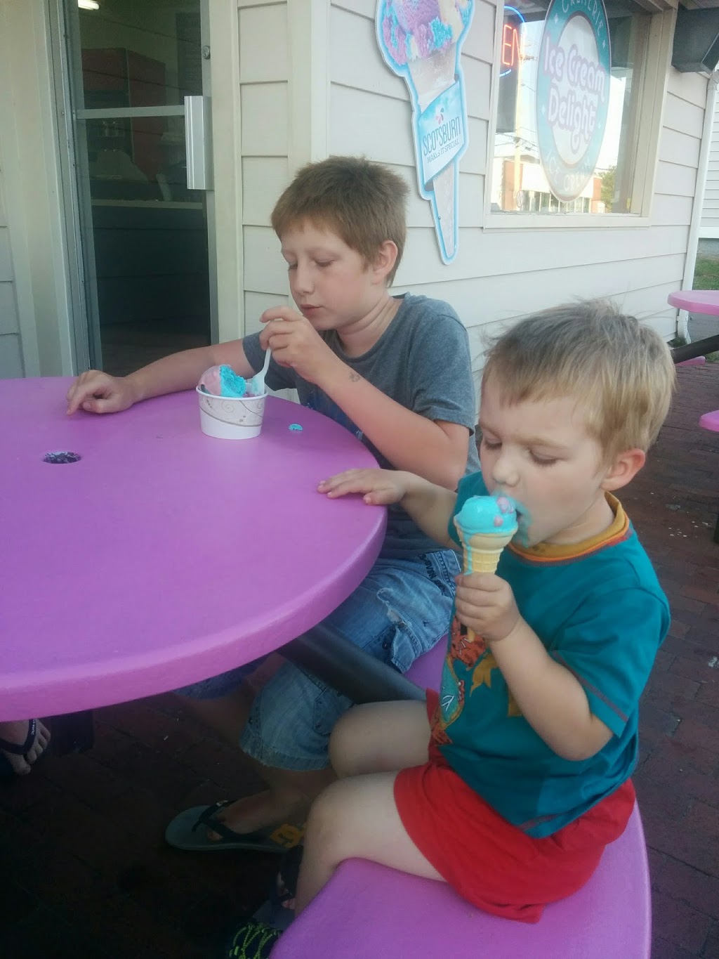 Ice Cream & Sub Delight | 320 Main St, Shediac, NB E4P 2E3, Canada | Phone: (506) 532-6769