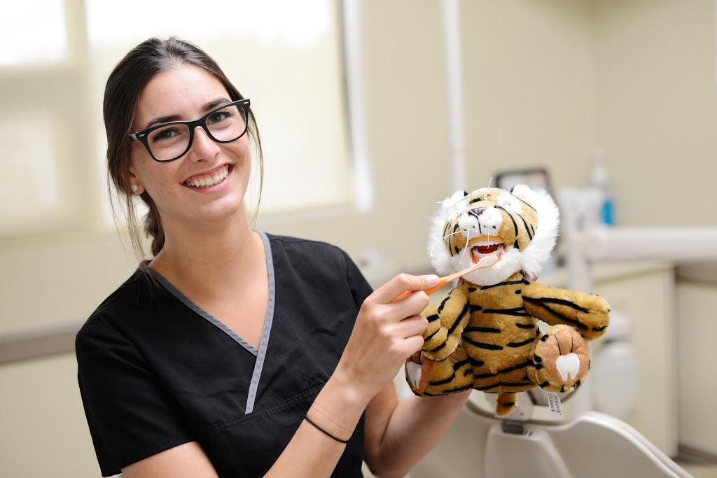 Brantford North Dental | 525 Park Rd N Suite 102, Brantford, ON N3R 7K8, Canada | Phone: (519) 759-0049