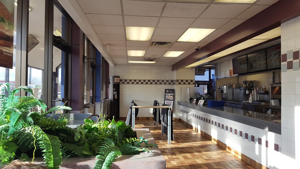Burger King | 2530 Tecumseh Rd W, Windsor, ON N9B 3R2, Canada | Phone: (519) 258-3423
