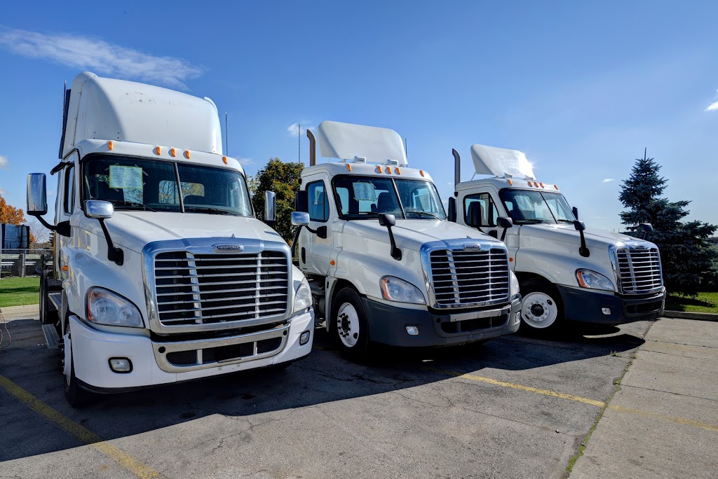 Penske Used Truck Center | 1610 Enterprise Rd, Mississauga, ON L4W 4L4, Canada | Phone: (905) 696-7775