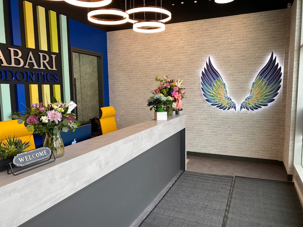 Sabari Orthodontics | 465 Holland St W, Bradford, ON L3Z 0C1, Canada | Phone: (905) 775-0077