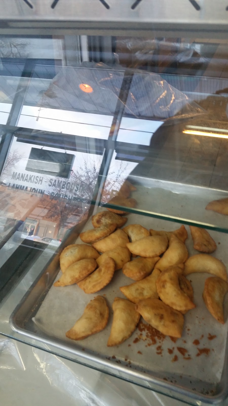 Boulangerie Le Roi | 753 Boulevard Cote Vertu Ouest, Saint-Laurent, QC H4L 1Y6, Canada | Phone: (514) 747-1564
