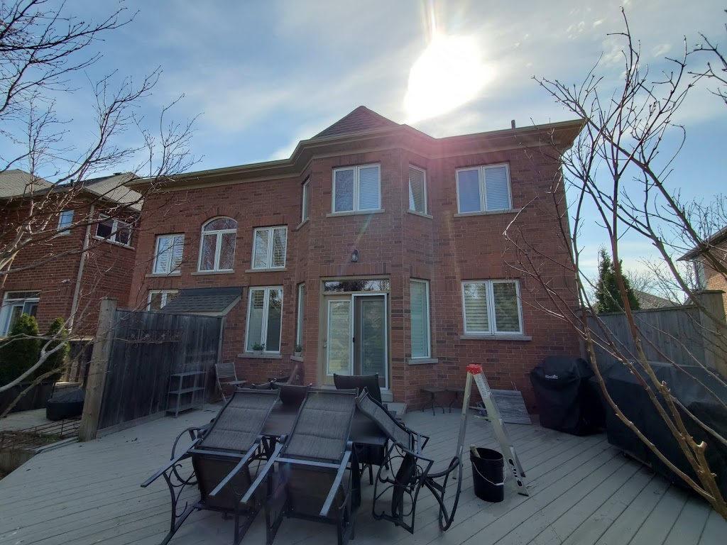 Erics Window Cleaning | 6 Crown Hill Pl Unit #105, Etobicoke, ON M8Y 4C3, Canada | Phone: (647) 990-0258