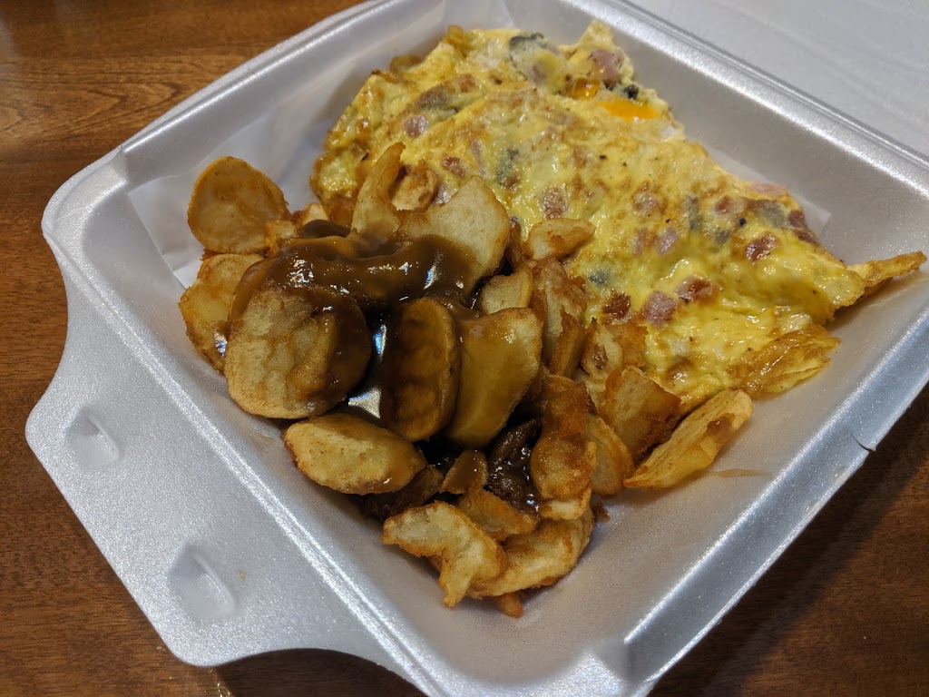 Roses Family Restaurant | 10 Queen St N, Tilbury, ON N0P 2L0, Canada | Phone: (519) 682-3120